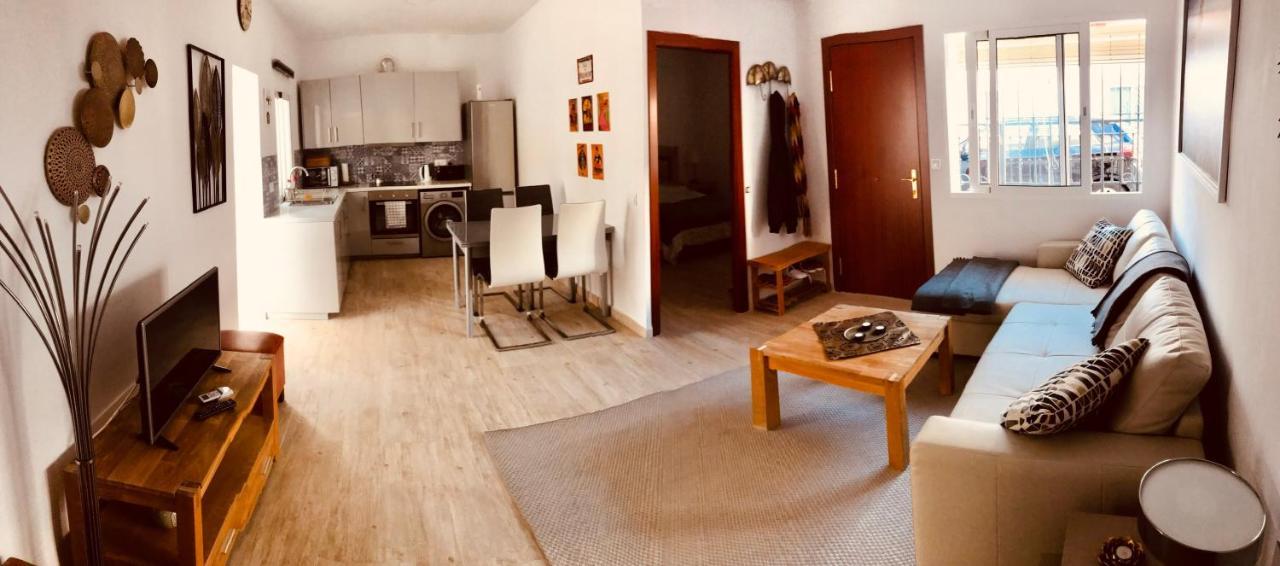 Town House With Patio In Quiet Residential Area 10 Min From Beach Torremolinos Ngoại thất bức ảnh