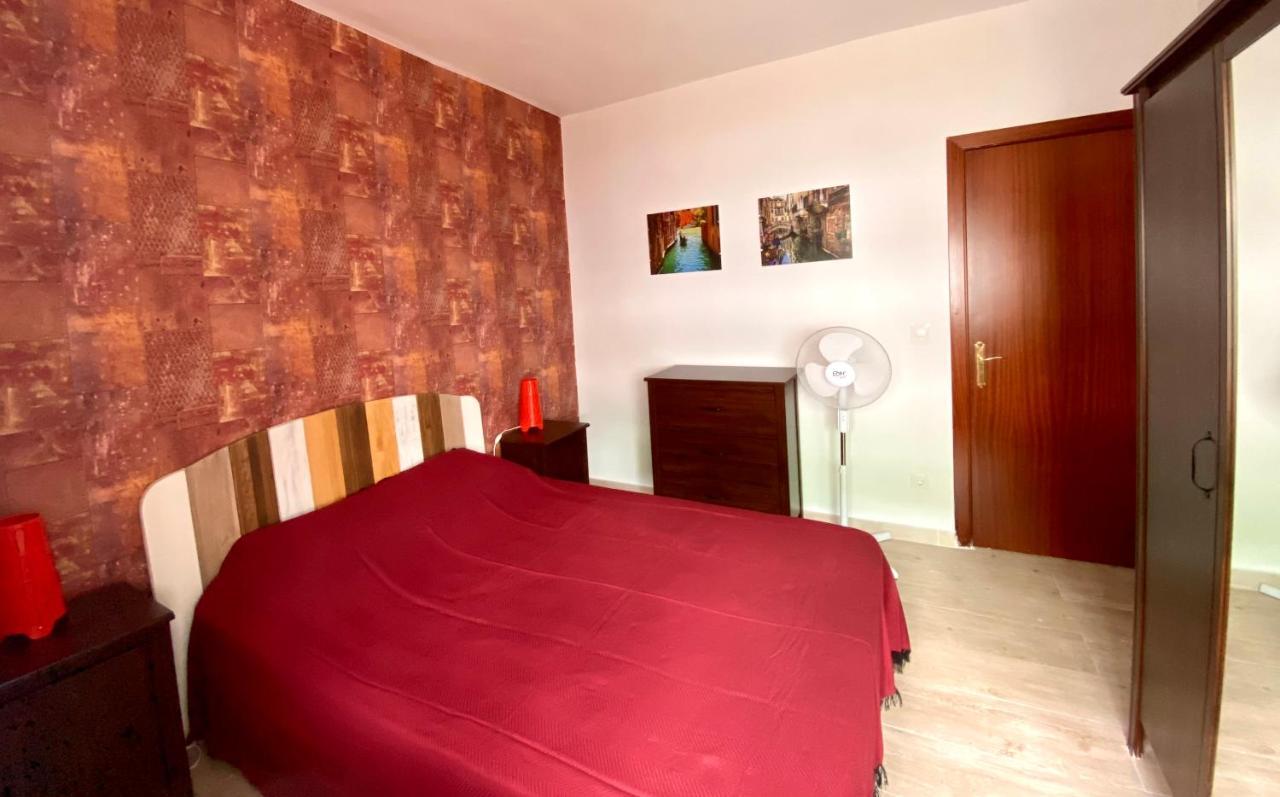 Town House With Patio In Quiet Residential Area 10 Min From Beach Torremolinos Ngoại thất bức ảnh