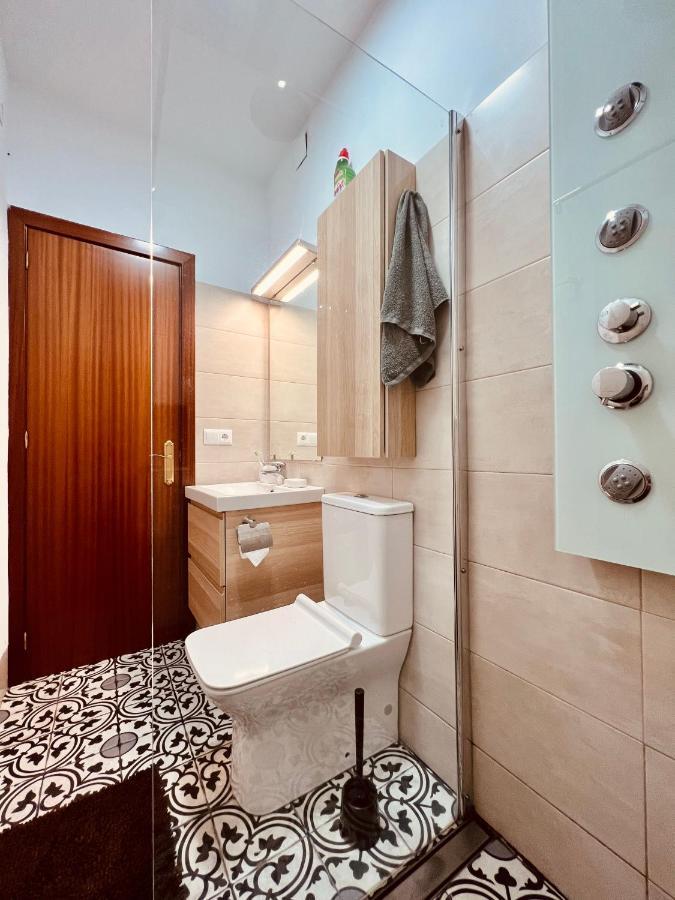 Town House With Patio In Quiet Residential Area 10 Min From Beach Torremolinos Ngoại thất bức ảnh